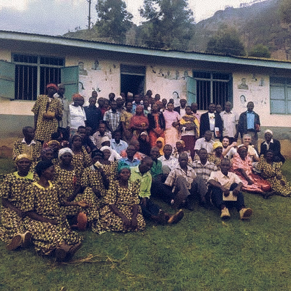 Medium Roast||Uganda Mt. Elgon||Notes: Sweet fragrance, sweetened black tea, lime acidity, medium/heavy body||12oz